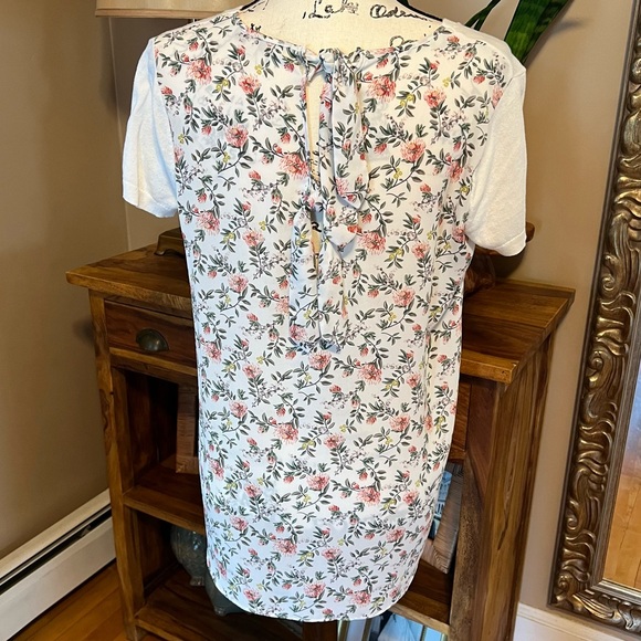 LOFT Mixed Media Floral White/Cream Sweater - Picture 5 of 8